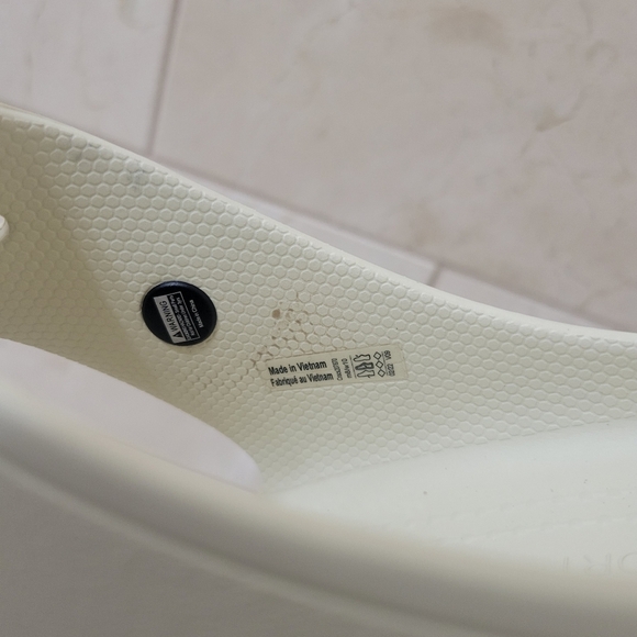 Crocs Classic Crush Bone Beige unisex men's 8 women's 10. - Picture 11 of 11